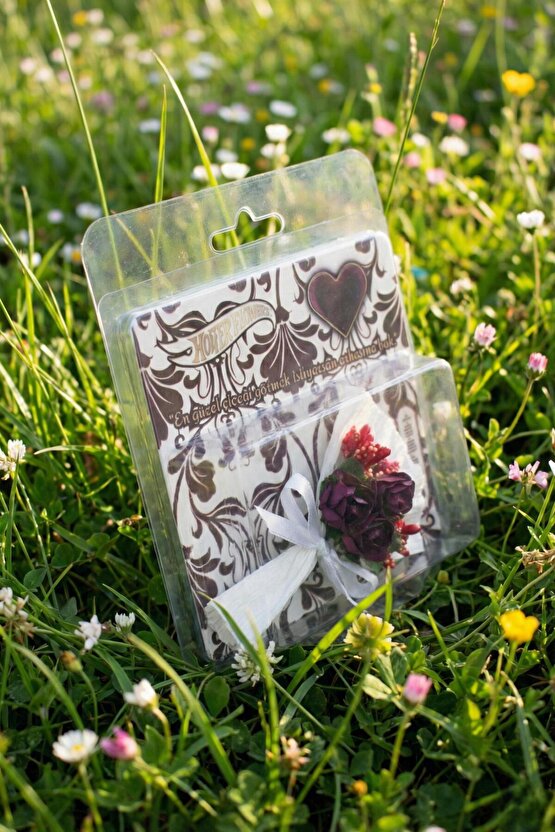 Minik Buket Nostaljik Tasarım Hot Konseptli Aynalı Çiçek Buketi Anlamlı ve Kalıcı Hediye