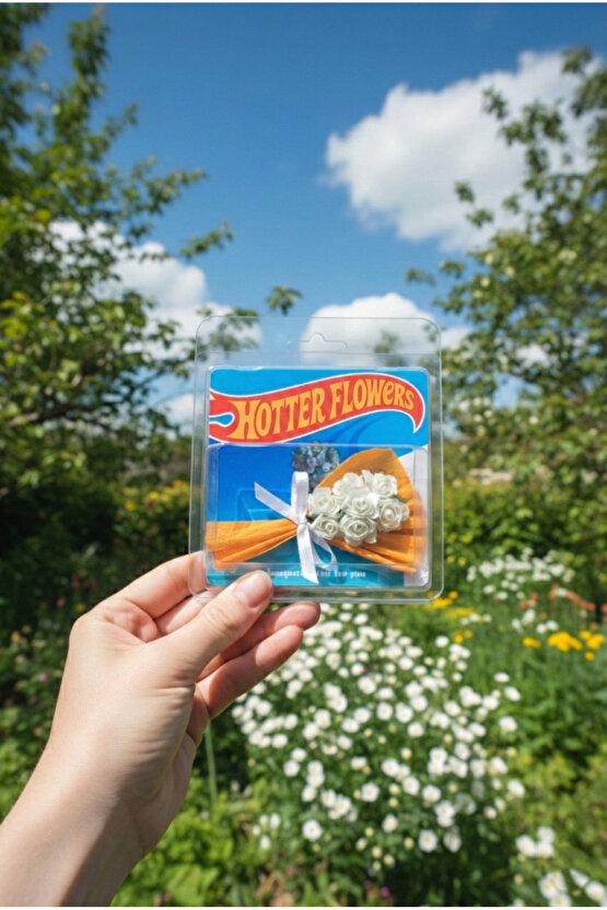 Koleksiyonluk Şık Hediye Beyaz Gül Aranjmanı