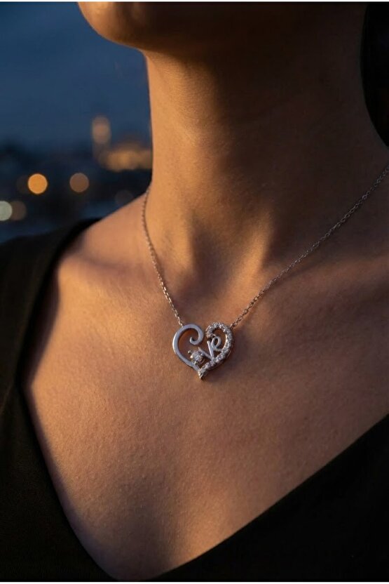 Taşlı Love Kalp Kolye