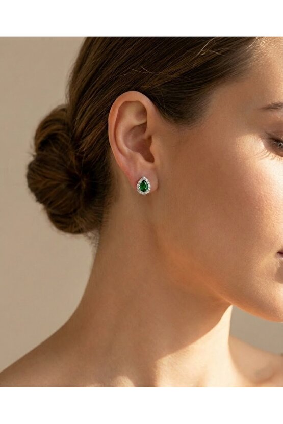 Yeşil Taşlı Ufak Küpe