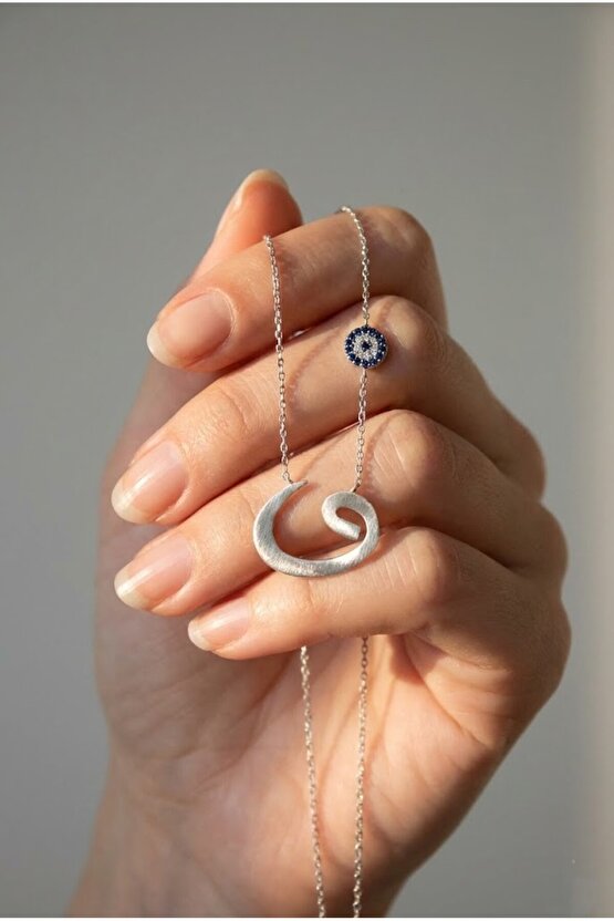 Nazar Boncuklu Vav Kolye