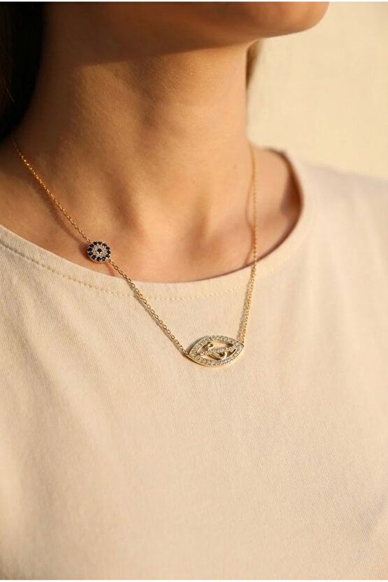 Göz Içinde Vav Kolye