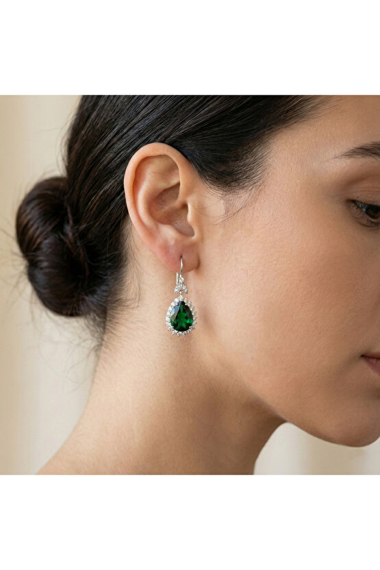 Yeşil Taşlı Küpe