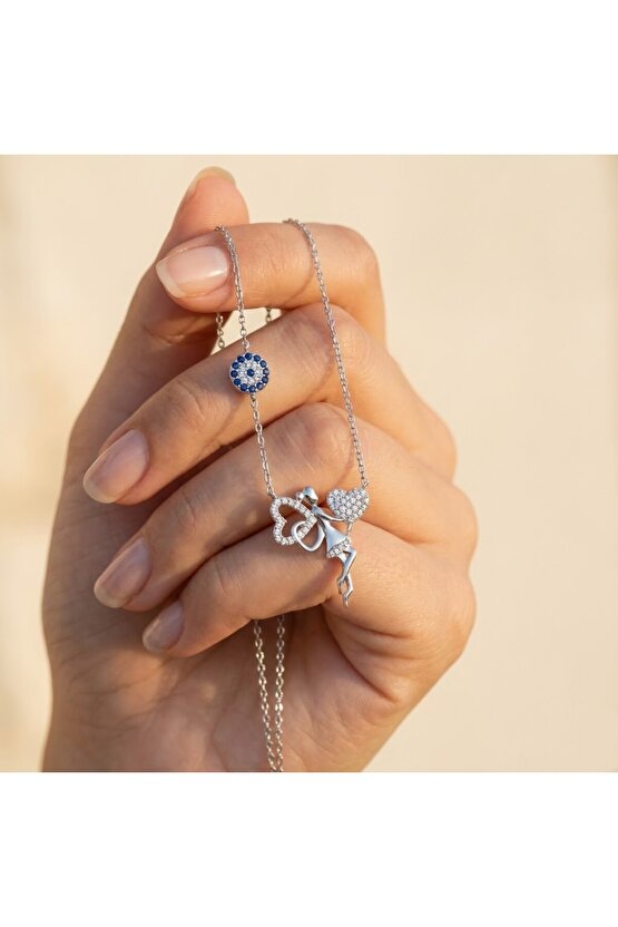 Kalpli Kanatlı Kadın Kolye