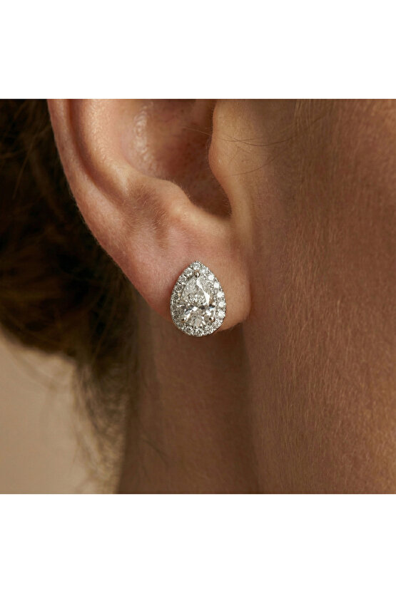 Beyaz Taşlı Ufak Küpe