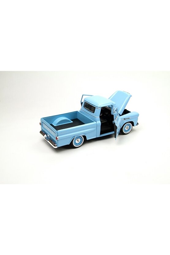 Motormax 1958 Chevy Apache Fleetside Pickup 124 Model Araba