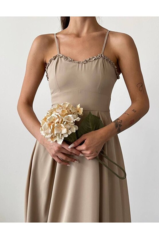 İp Askılı Göğüs Detaylı Jessica Kumaş Uzun Vizon Elbise