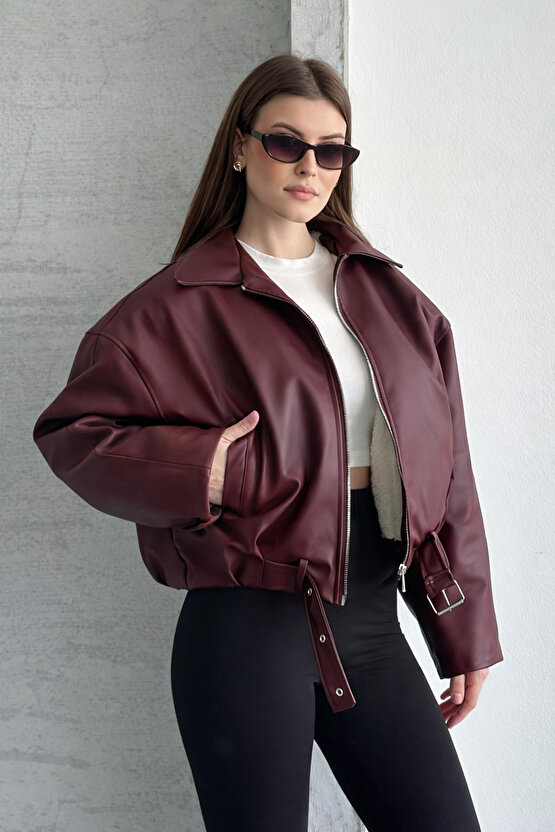 Kadın Bordo İçi Peluş Astarlı Suni Deri Ceket Kemer Detaylı Kürklü Oversize Kısa Mont