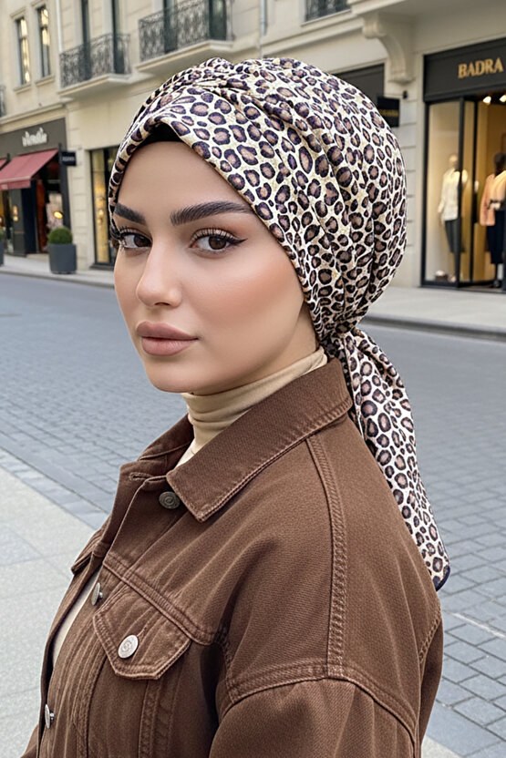 Leopar Desenli Tokalı Bone