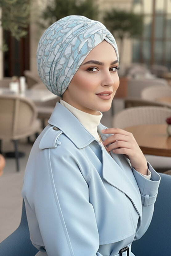 Beyaz Mavi Desenli Büzgülü Salaş Bone