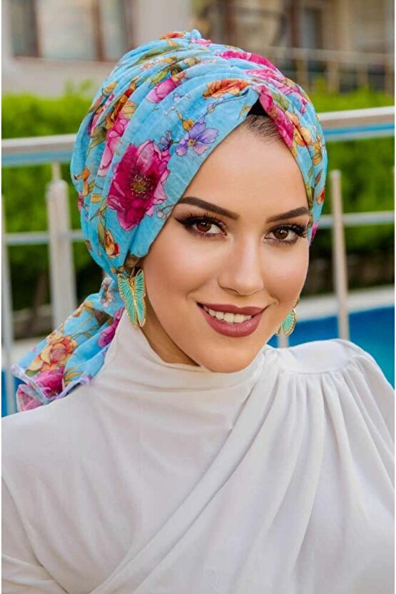 Turkuaz Çiçekli Tokalı Bone