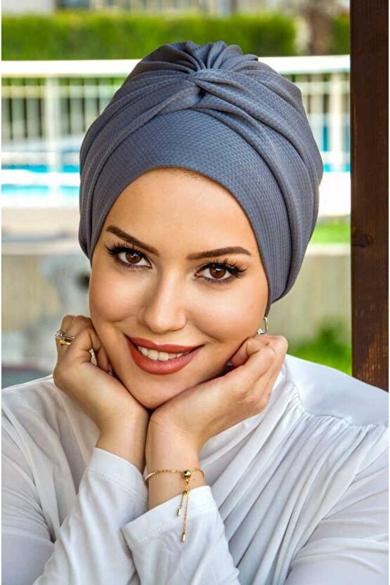 Gri Burgu Detaylı Bone