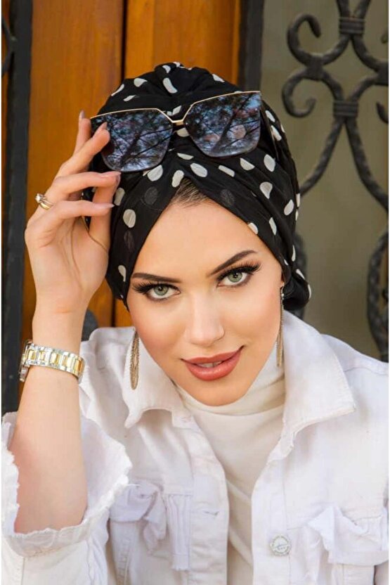 Siyah Beyaz Puan Desen Tokalı Bone