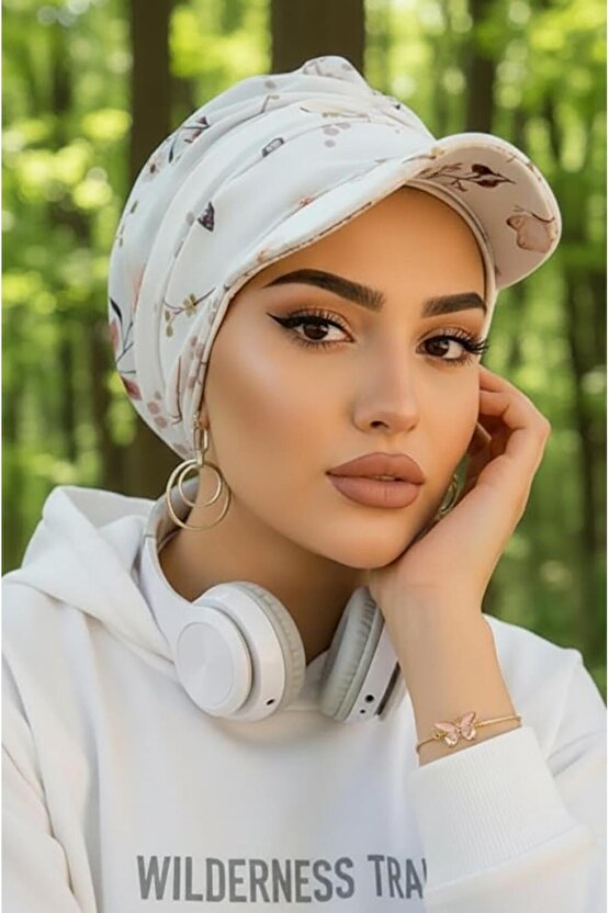 Beyaz Çiçek Desen Tesettür Şapka Bone