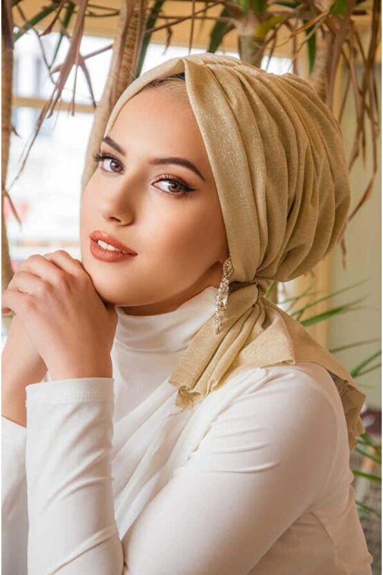 Krem Işıltılı Tokalı Bone