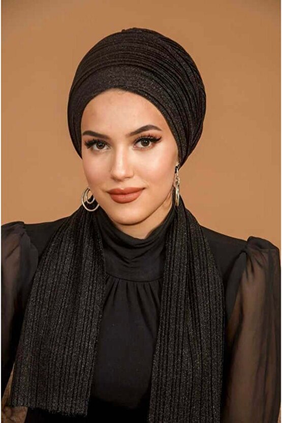 Siyah Simli Piliseli Abiye Atkılı Bone