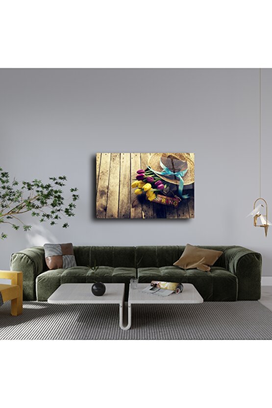Lale ve Hasır Şapka Temalı Bahar Cam Tablo