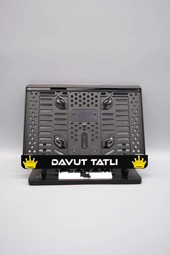 TAÇLI KİŞİYE ÖZEL İSİMLİ PLEKSİ MOTOR PLAKALIĞI