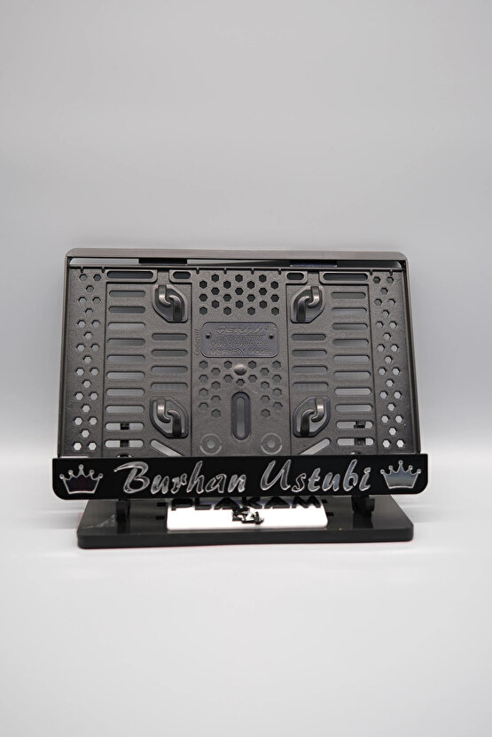 TAÇLI GÜMÜŞ KİŞİYE ÖZEL İSİMLİ PLEKSİ MOTOR PLAKALIĞI