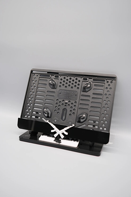 ÇAPRAZ KELEŞLER 3D KABARTMALI PLEKSİ MOTOR PLAKALIĞI