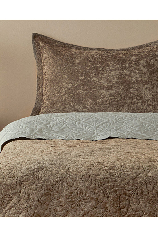 Royal Charm Kadife Çift Kişilik Yatak Örtüsü Takımı Gümüş