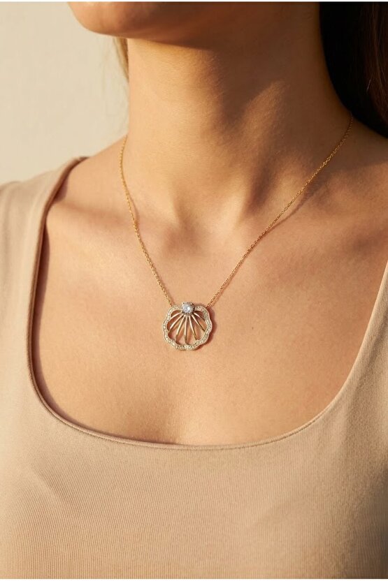 Taşlı Deniz Kabuğu Kolye