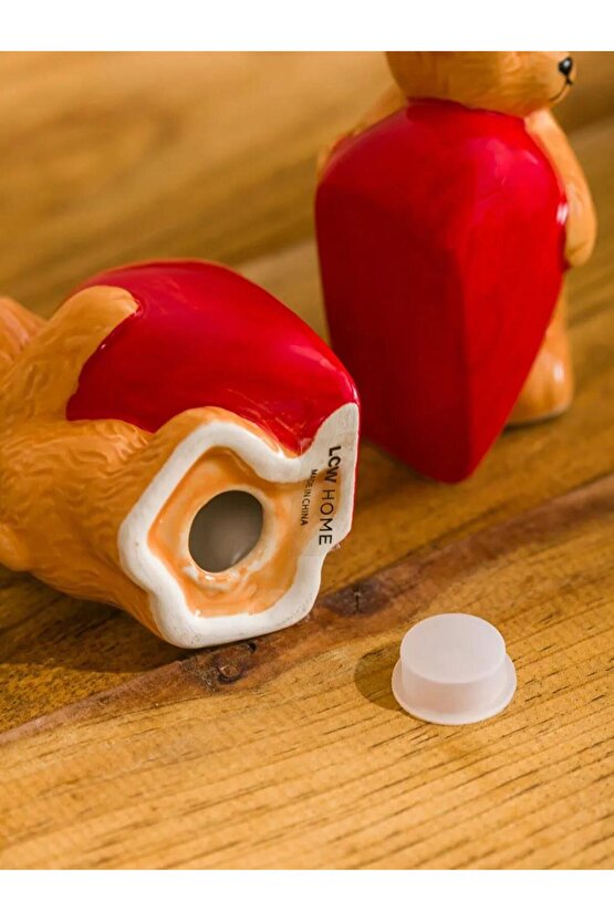 Kalpli Ayı Figürlü Seramik Tuzluk Ve Biberlik (S6)