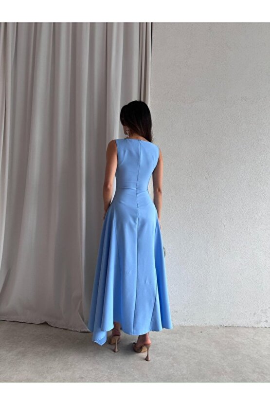 Kadın Taş Fiyonk Detaylı Uzun Elbise