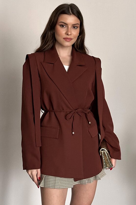 Kadın Kuşaklı Omuz Detaylı Blazer Ceket - Casual Modern Tasarım