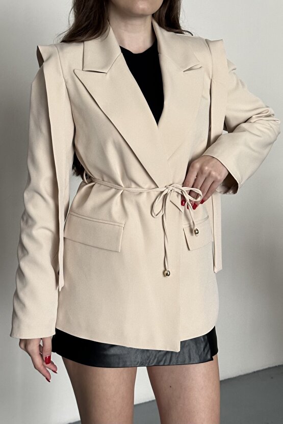Kadın Kuşaklı Omuz Detaylı Blazer Ceket - Casual Modern Tasarım