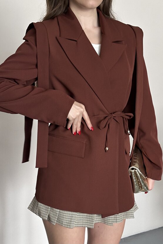 Kadın Kuşaklı Omuz Detaylı Blazer Ceket - Casual Modern Tasarım