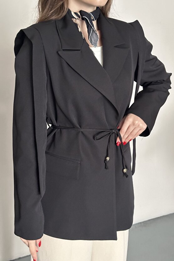 Kadın Kuşaklı Omuz Detaylı Blazer Ceket - Casual Modern Tasarım