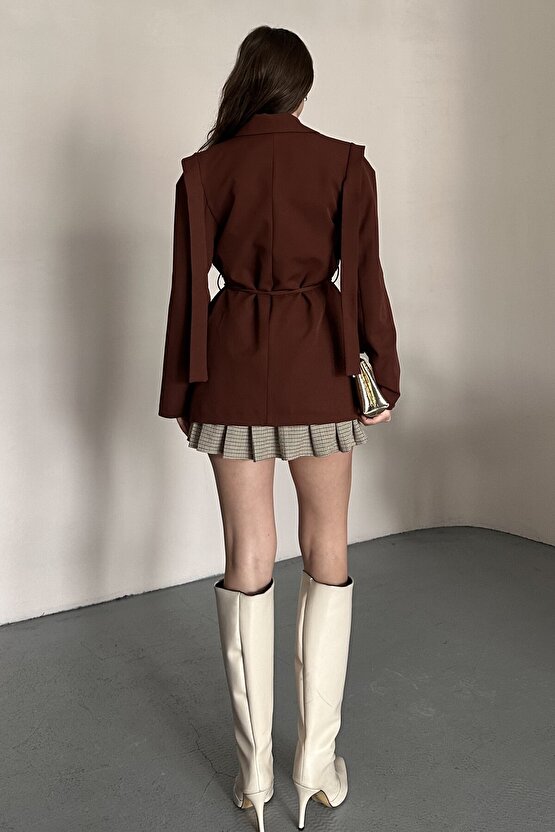 Kadın Kuşaklı Omuz Detaylı Blazer Ceket - Casual Modern Tasarım