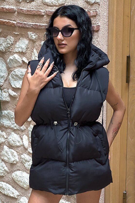 Kadın Kapüşonlu Şişme Yelek Siyah – Oversize Su itici Bel Büzgülü Spor Yelek