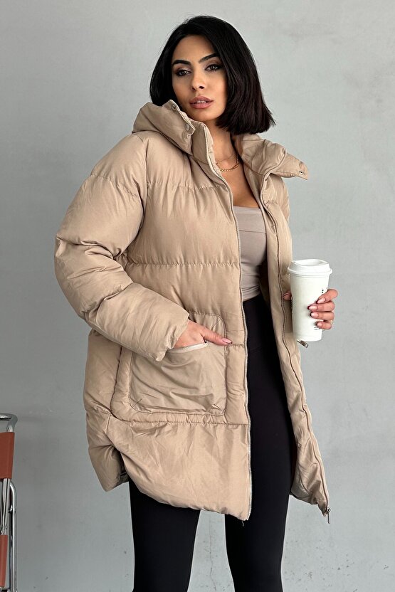 Kadın Kapüşonlu Uzun Şişme Mont Fermuarlı Cepli Kışlık Puffer Mont