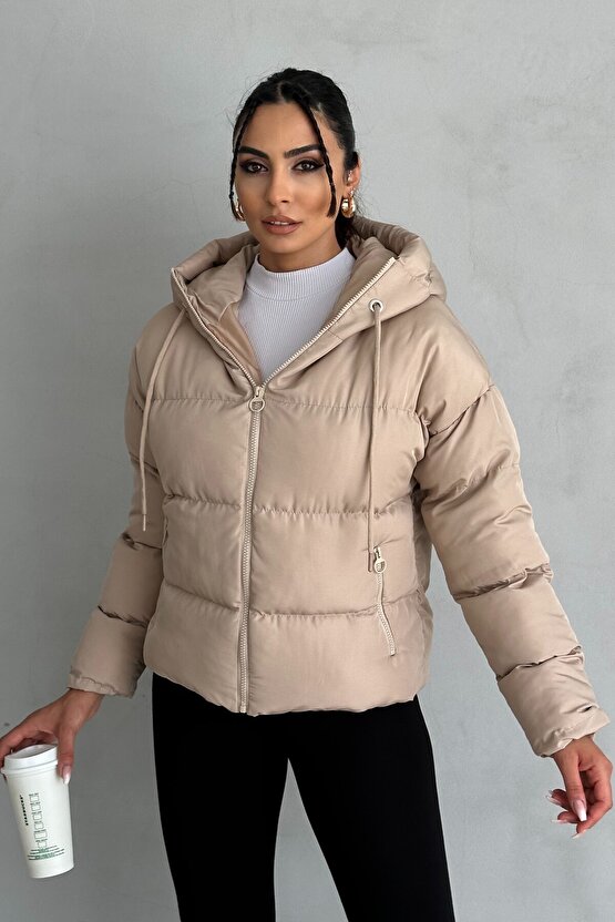 Kadın Kapüşonlu Şişme Mont - Yakası Bağcıklı