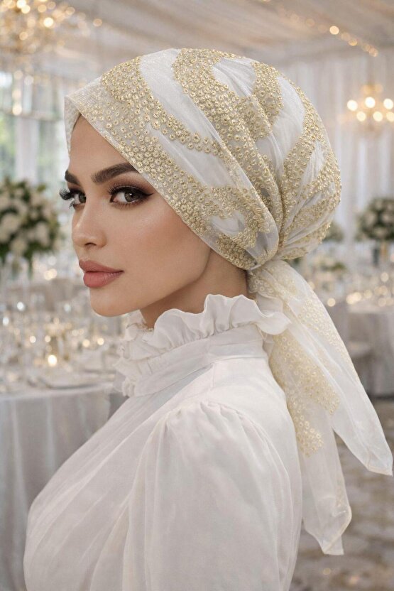 Beyaz Gold İşlemeli Abiye Eşarp Bone