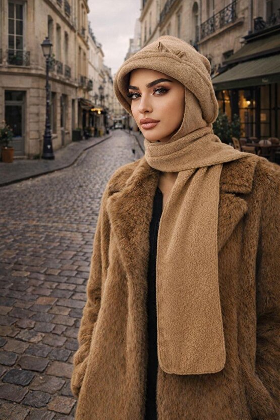Camel Aksesuarlı Atkılı Vintage Şapka