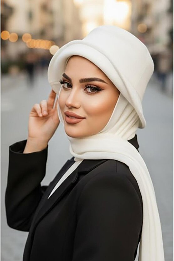 Beyaz Atkılı Vintage Şapka