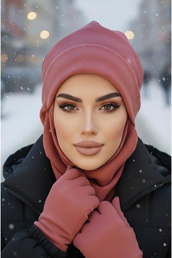 Gülkurusu Maskeli Bere