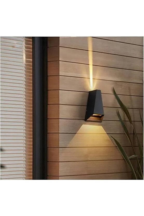 Elektrikle Çalışır, 6 Watt, 3200 Kelvin Sarı Işık Ledli İç Ve Dış Mekan Led Aplik, Çift Yönlü Aplik