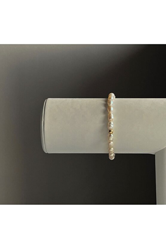 Gold Boncuk Detaylı Lastikli Gerçek İncili Bileklik