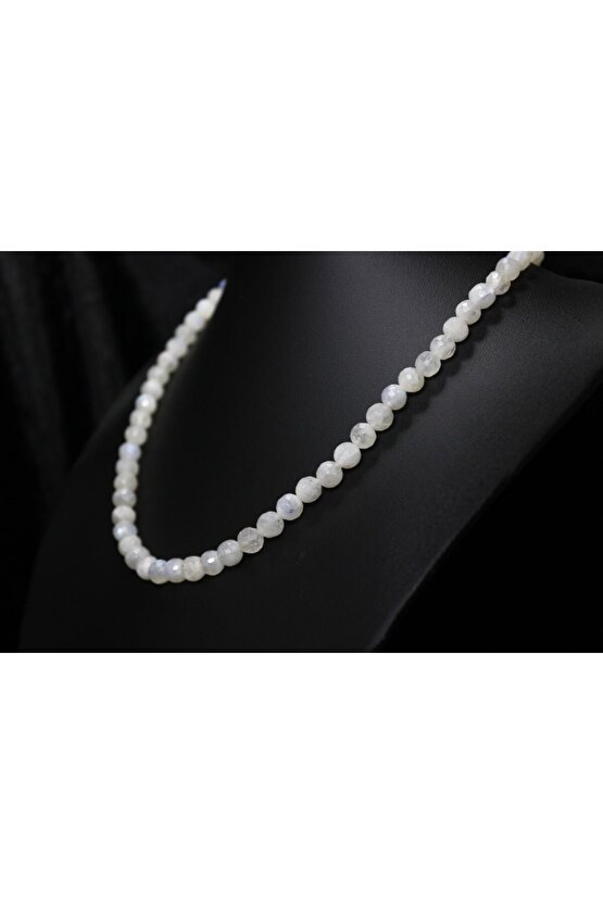 Aytaşı Faset Kesim Kolye - Gizem ve Saflığın Işıltısı | Mavi Işıltılı