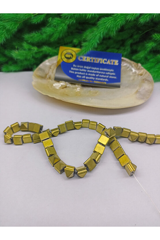 Hematit Altın Mat Kaplama Doğal Taş Piramit Kesim 8x8x8 (SERTİFİKALI)