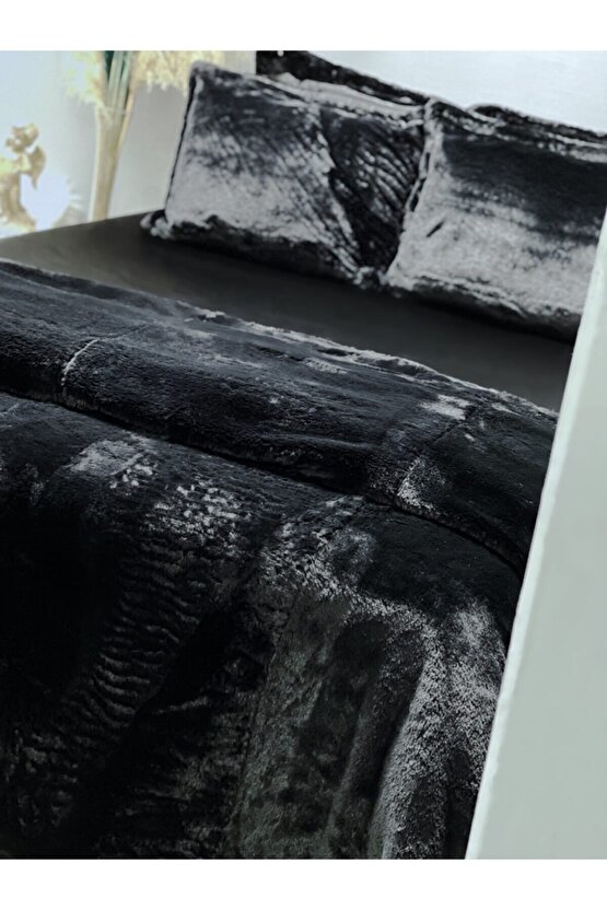 Siyah Suni Tavşan Tüyü Nevresim Takımı