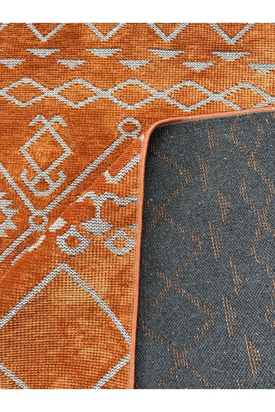 Modern İskandinav Desenli Yıkanabilir Kaymaz Dokuma Taban Şönil Halı Kiremit