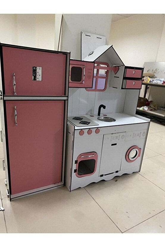 6mm Buzdolaplı Ahşap Oyuncak Mutfak