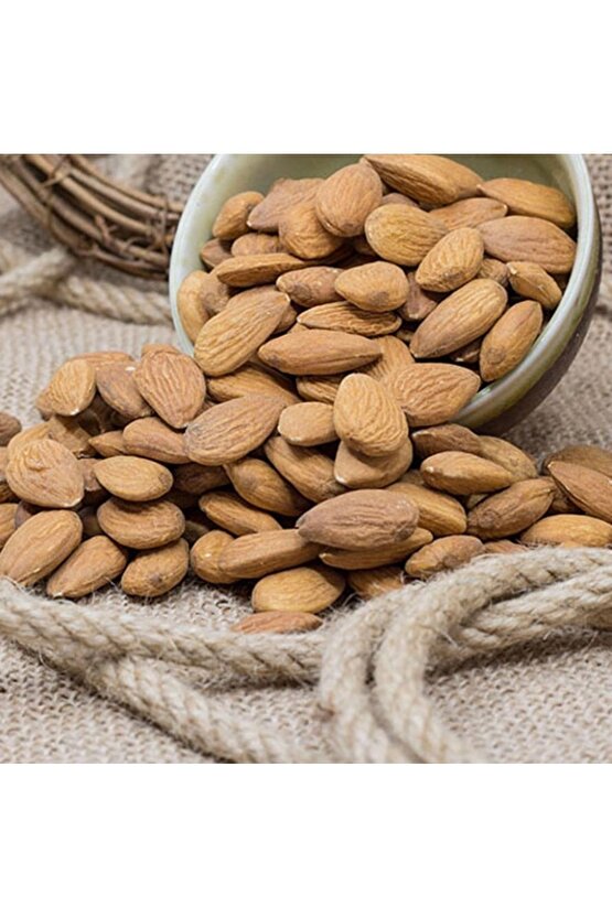 Badem Içi Çiğ 500 Gr