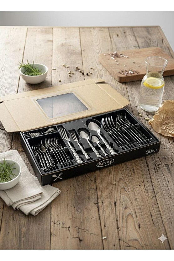 Kutulu 30 Parça 6 Kişilik Çatal Kaşık Takımı Kalpli Model