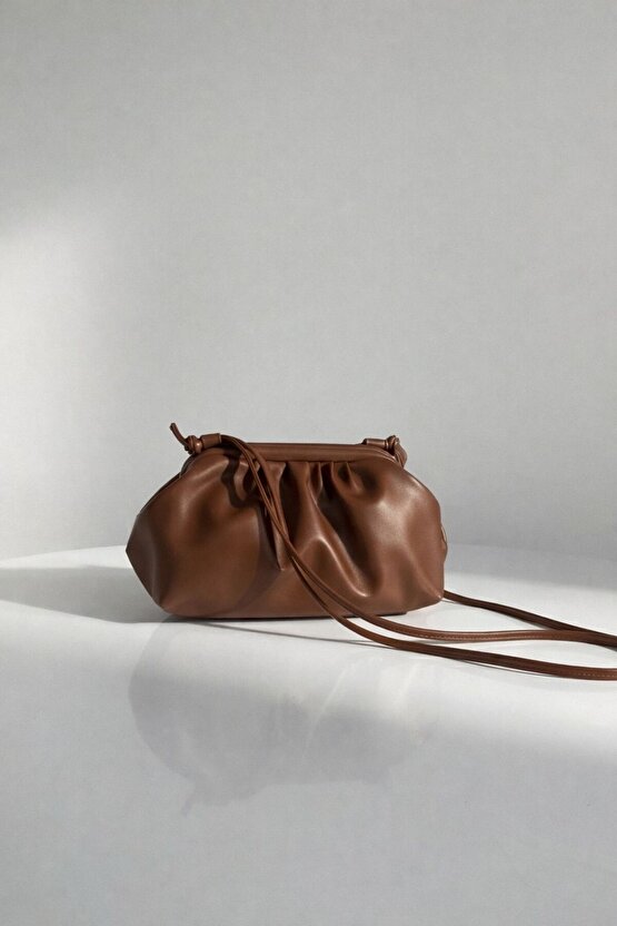 Heybes Kadın Büzgü Tasarım Deri Saplı Omuz ve El Çantası